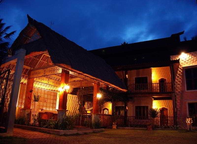 Junjungan Ubud Hotel And Spa Esterno foto