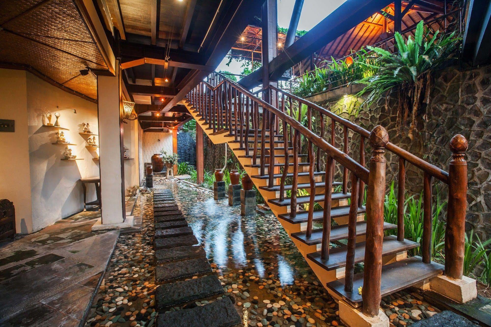 Junjungan Ubud Hotel And Spa Esterno foto